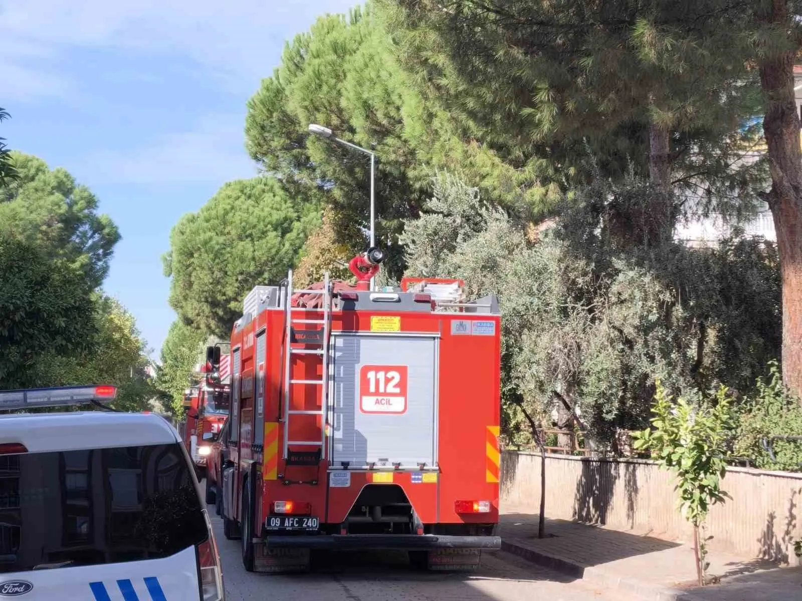 Aydın'da akşam yemeği hazırlığı kabusa döndü: Mutfaktan yükselen alevler paniğe yol açtı