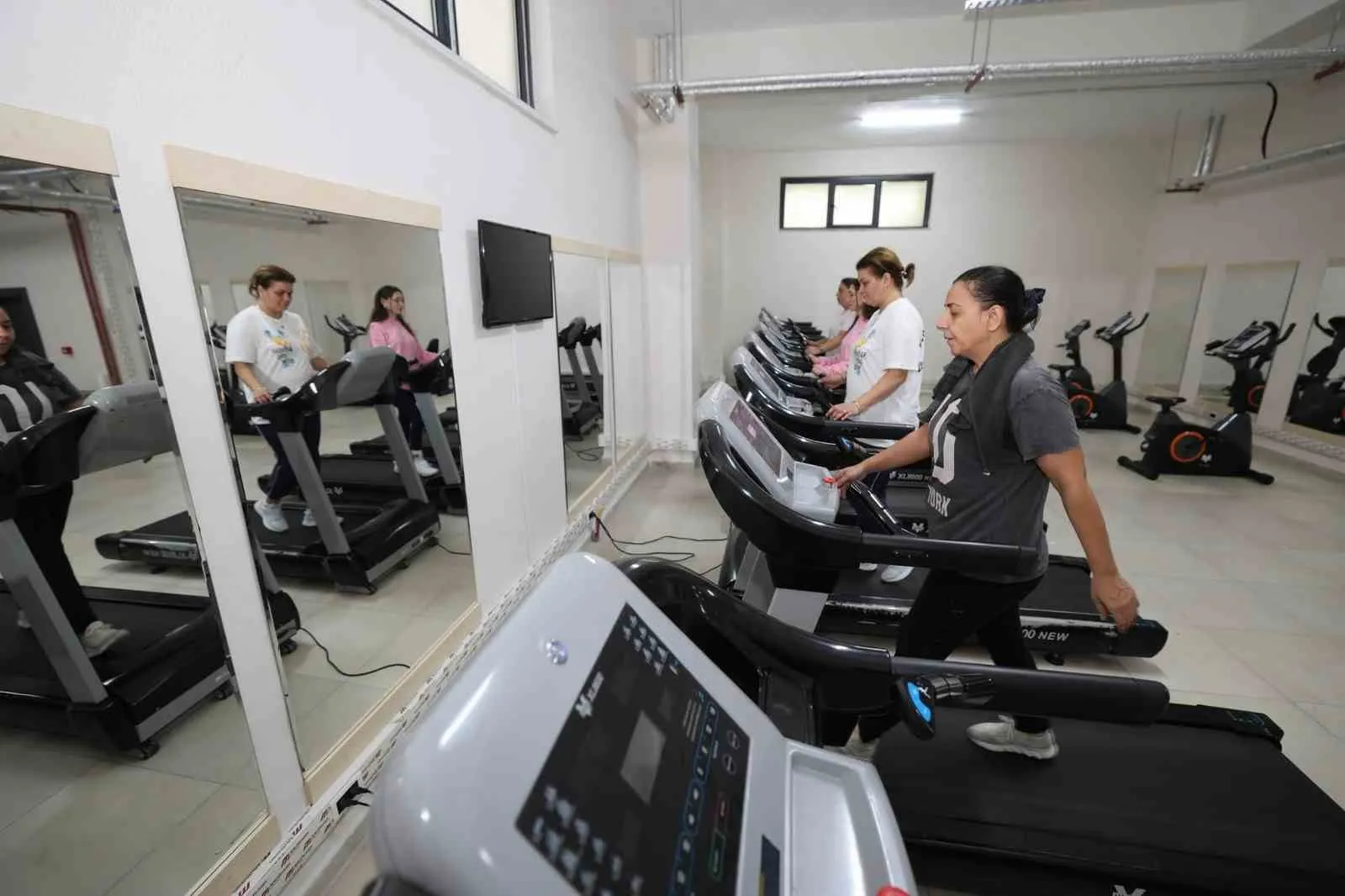 Şehzadeler’de sporun adresi belli: Kadınlar için sağlıklı yaşam seferberliği