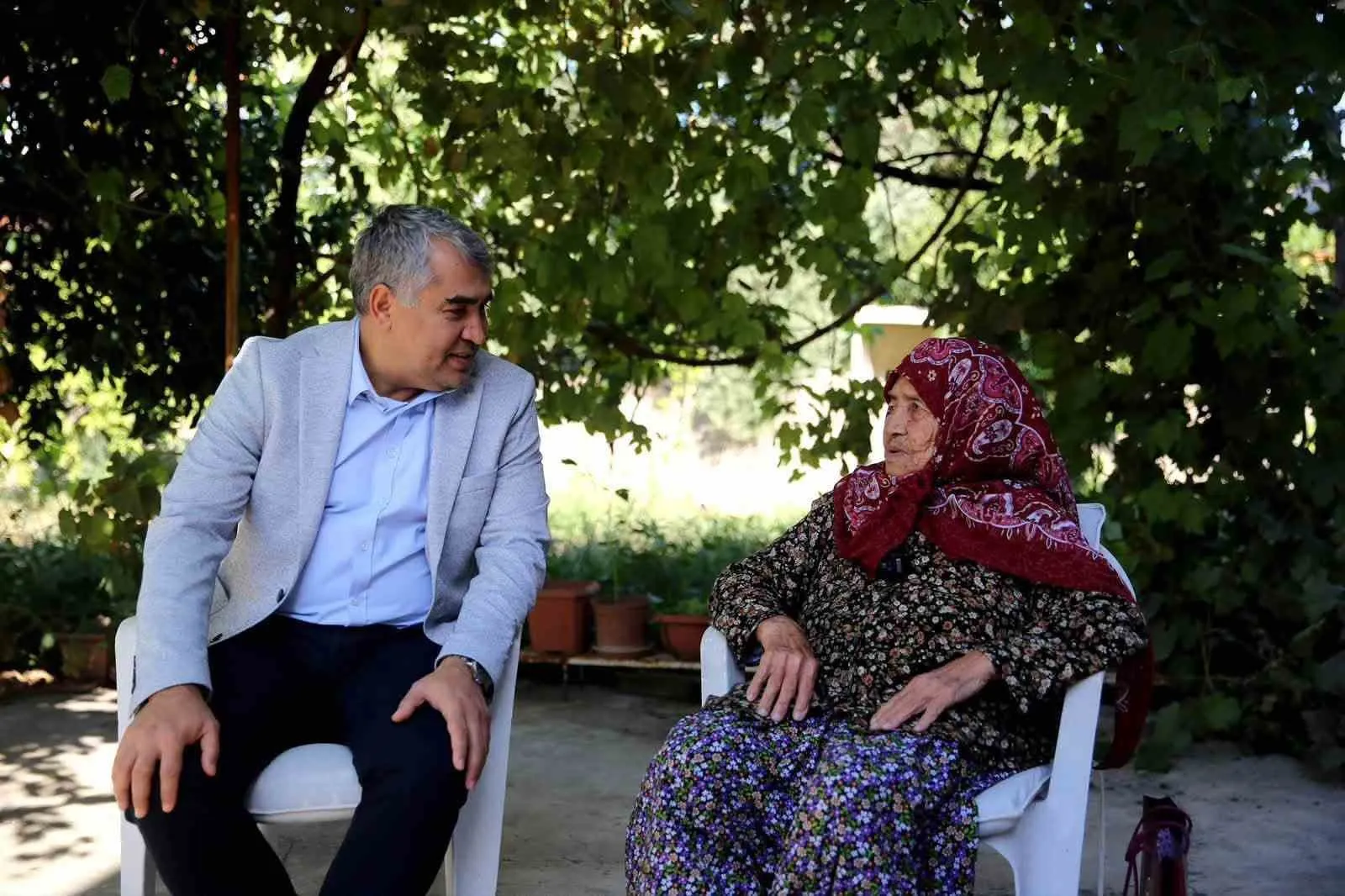 Aydın’ın kıymetli çınarı Münevver Çıkrık’a veda: Rektör Kent’ten duygusal taziye