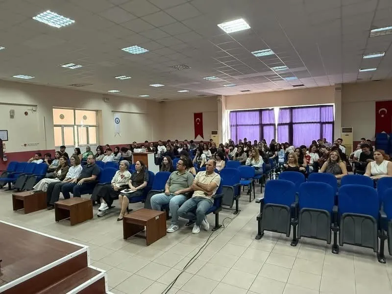 Bozdoğan MYO’da kampüse ilk adım: Gençlere dijital dünya uyarısı