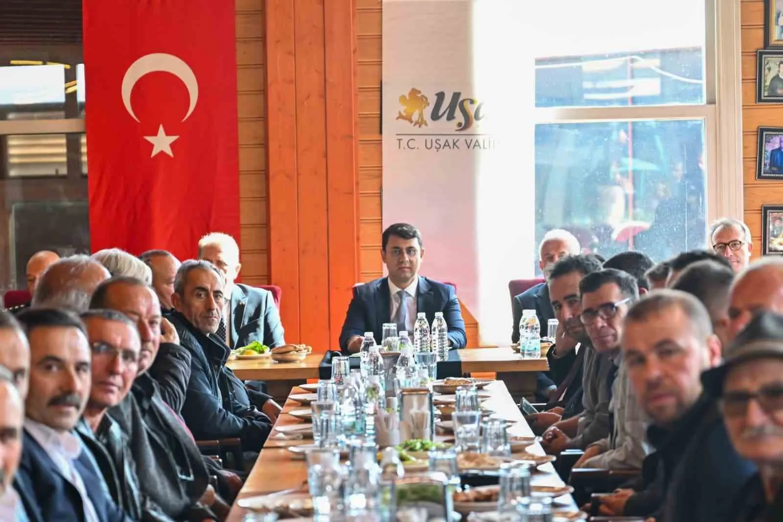 Uşak’ta muhtarlar günü buluşması: Devletin kılcal damarlarıyla bir araya geldiler