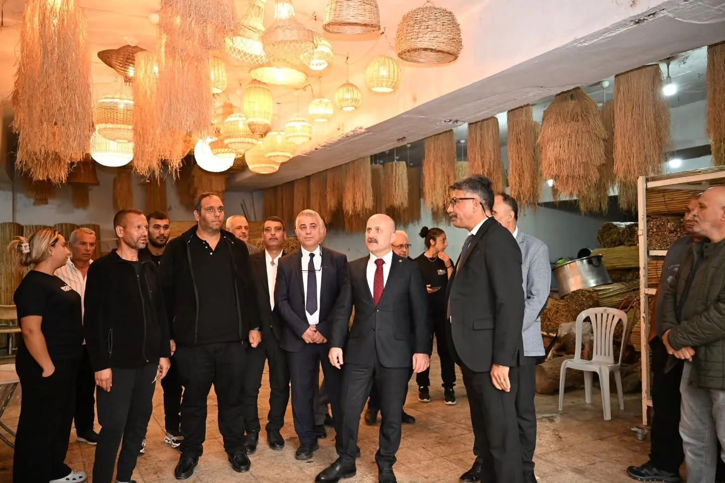 Aydın’ın kadim zanaatı Ilıcabaşı’nda hayat buluyor: Vali Varol ustaların tezgahına konuk oldu