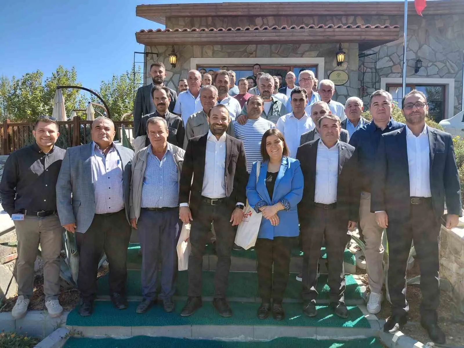 Mahallelerin sesi Gdz Elektrik ile buluştu: Muhtarların günü kutlandı