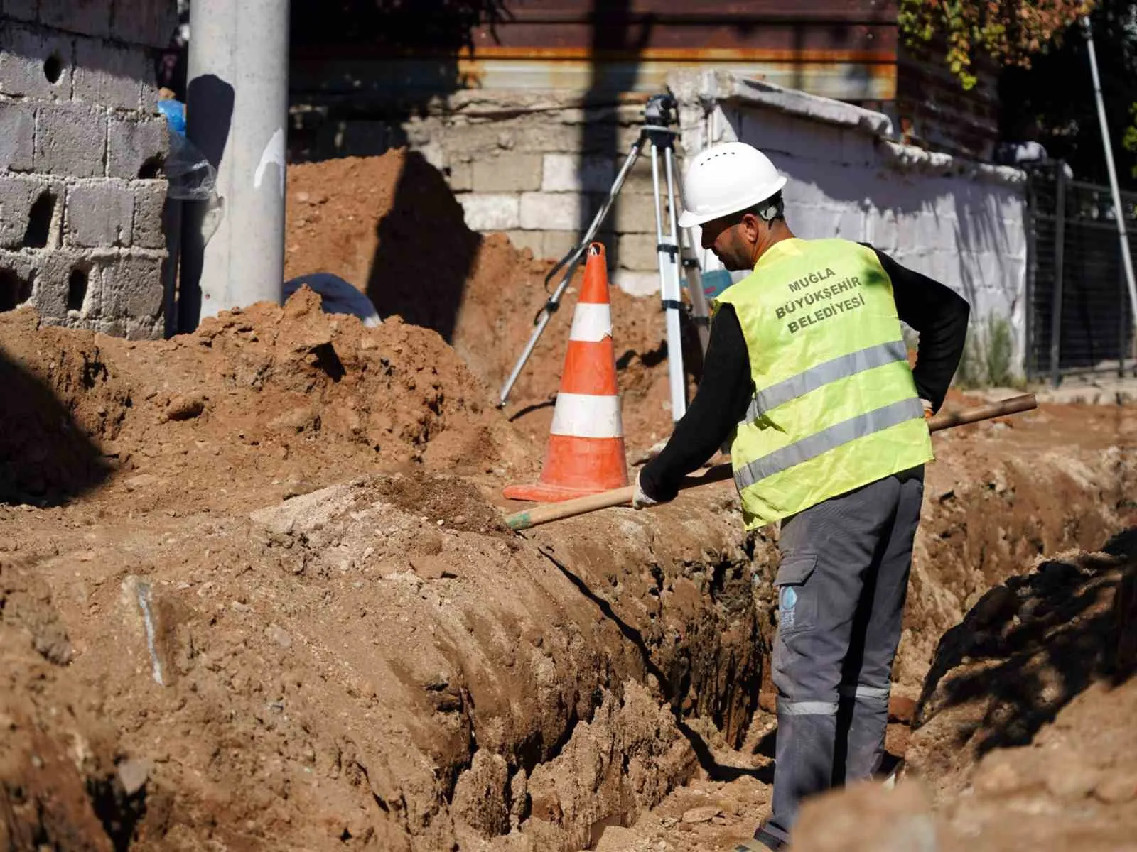 Milas'ta altyapı dönüşümü: Küçükdibekdere'de 5,5 kilometrelik dev hamle