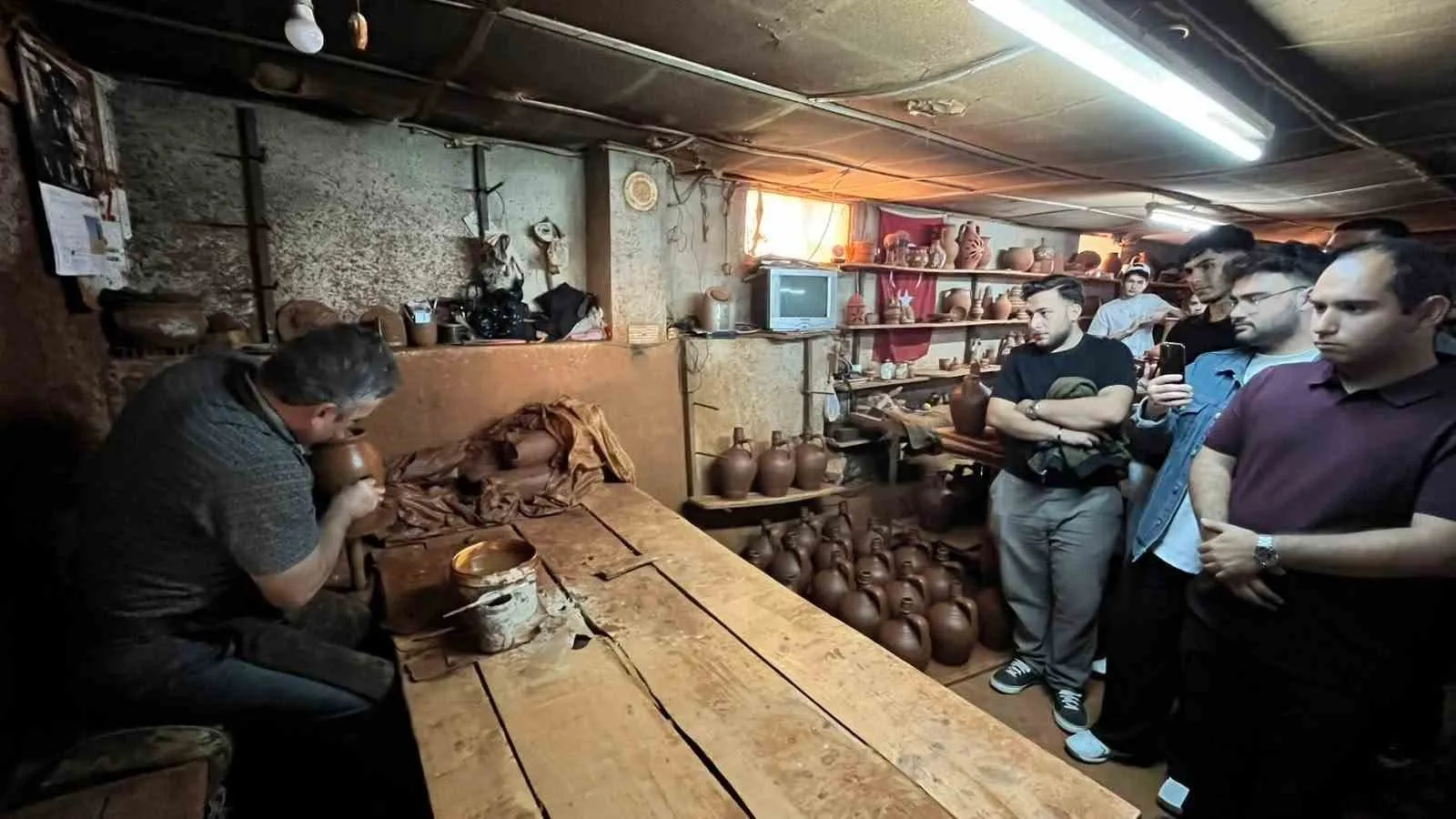 Üniversiteliler Aydın’ın saklı hazinelerini keşfe çıktı: Hem öğrendiler hem eğlendiler
