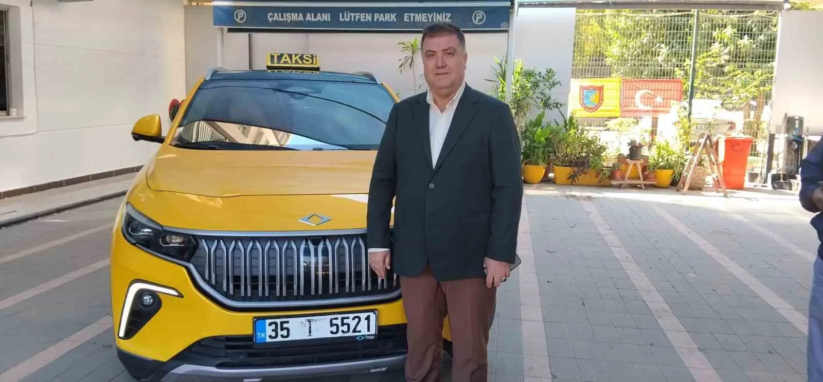 İzmir’in taksi duraklarında yerli teknoloji dönemi: TOGG göreve hazır