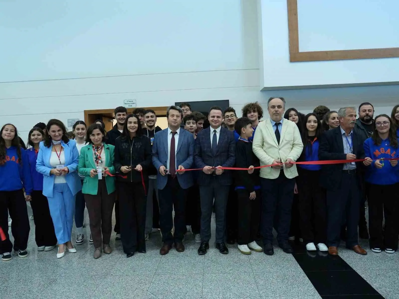 Muğla’da bilim rüzgarı: Geleceğin mucitleri şenlikte buluştu
