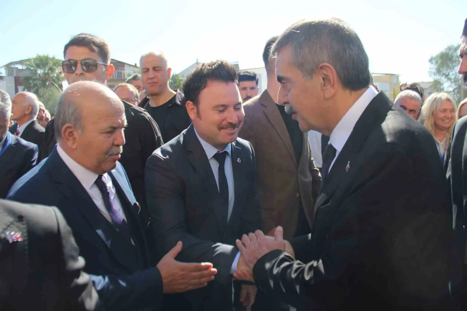 Bakan Tekin'den İzmir'de eğitimde dönüşüm mesajı: Sınıf mevcutları 20'li rakamlara indi