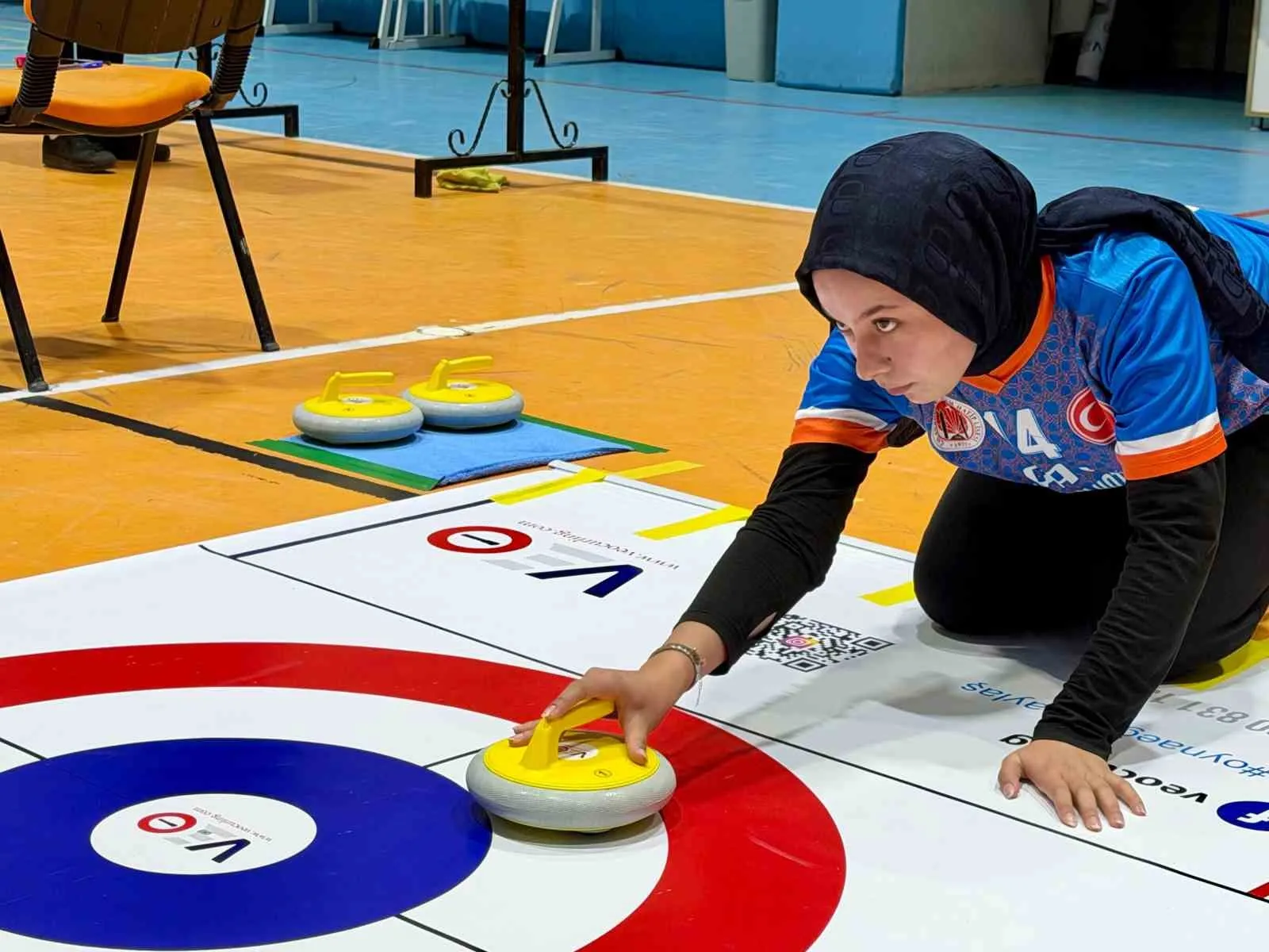 Afyonkarahisar'da kürsü Şimşek Kulübü'nün oldu: Floor Curling'de madalyalar sahiplerini buldu