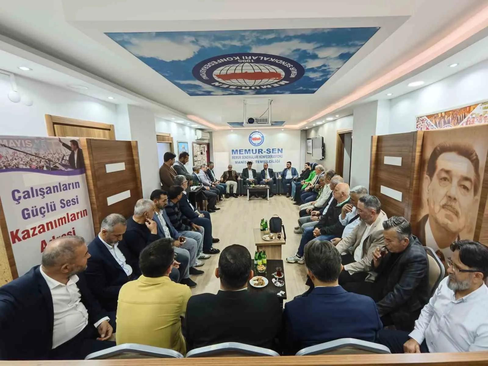 Manisa’da sendikal temas: Kamu çalışanlarının talepleri masaya yatırıldı