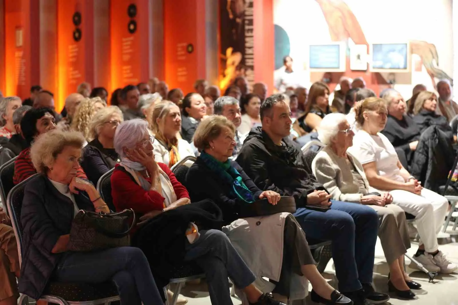 Usta şairin izinde bir ömür: İzmir’de Nâzım Hikmet’e vefa gecesi