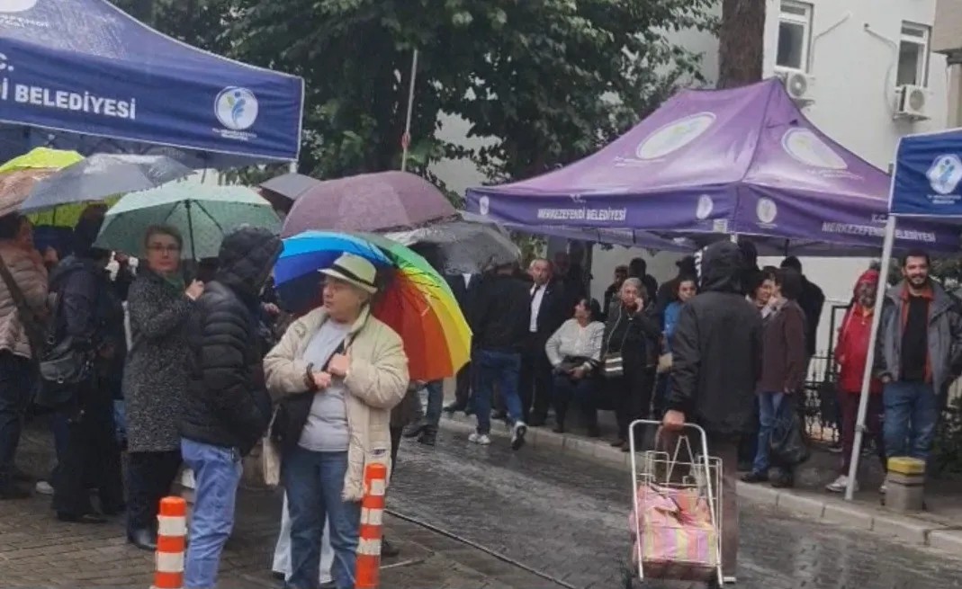 Denizli’de iradeye sahip çıkma buluşması: Şeniz Doğan için meydanlara indiler