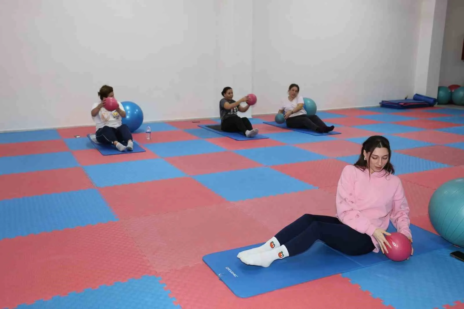 Şehzadeler’de sporun adresi belli: Kadınlar için sağlıklı yaşam seferberliği