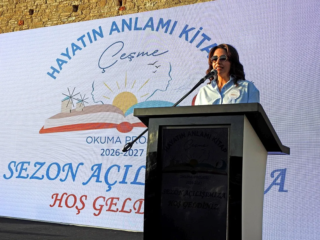 Çeşme’de kitaplar geleceğe ışık tutuyor: 5. sezon heyecanı kalede başladı