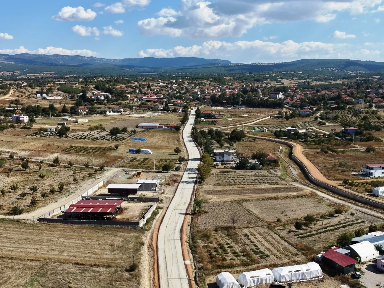 Baklan’da ulaşım çilesi tarih oldu: Boğaziçi Mahallesi yeni yoluna kavuştu