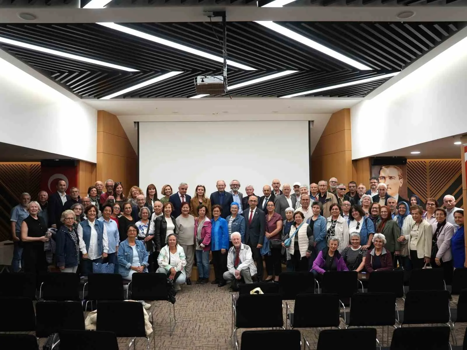 Denizli’de kıdemli vatandaşlar için hukuk rehberi: Haklar masaya yatırıldı