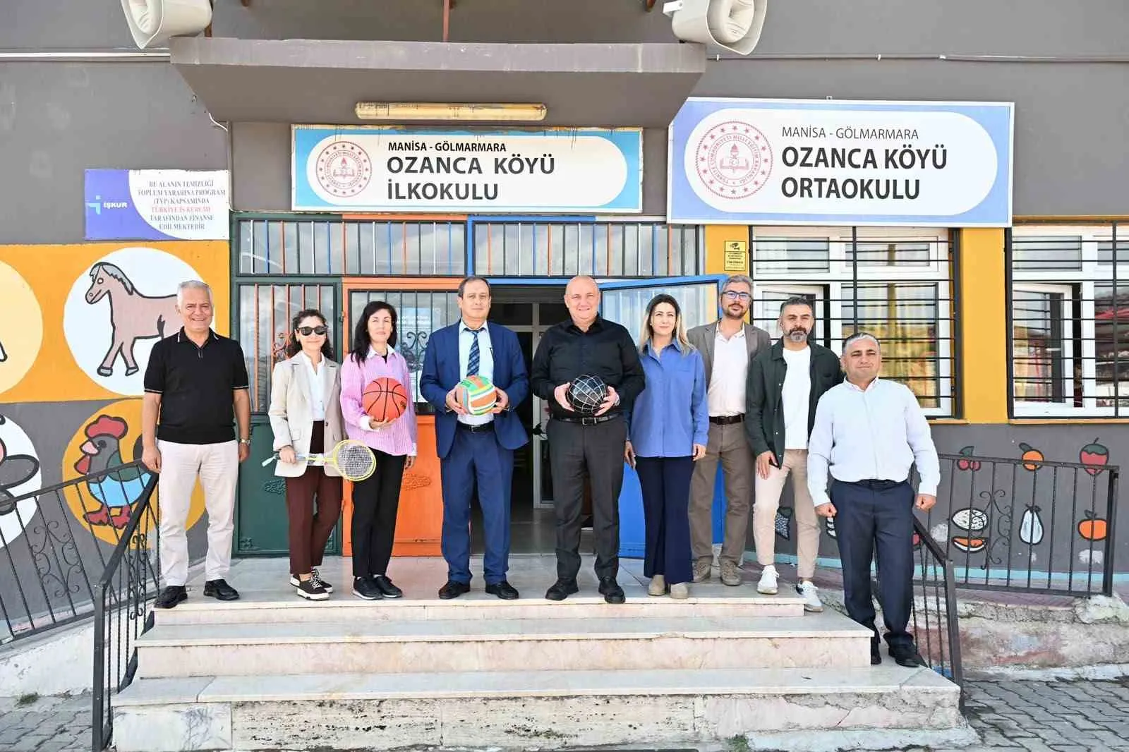 Manisa’da öğrencilerin spor heyecanı: 430 okul yeni ekipmanlarına kavuştu