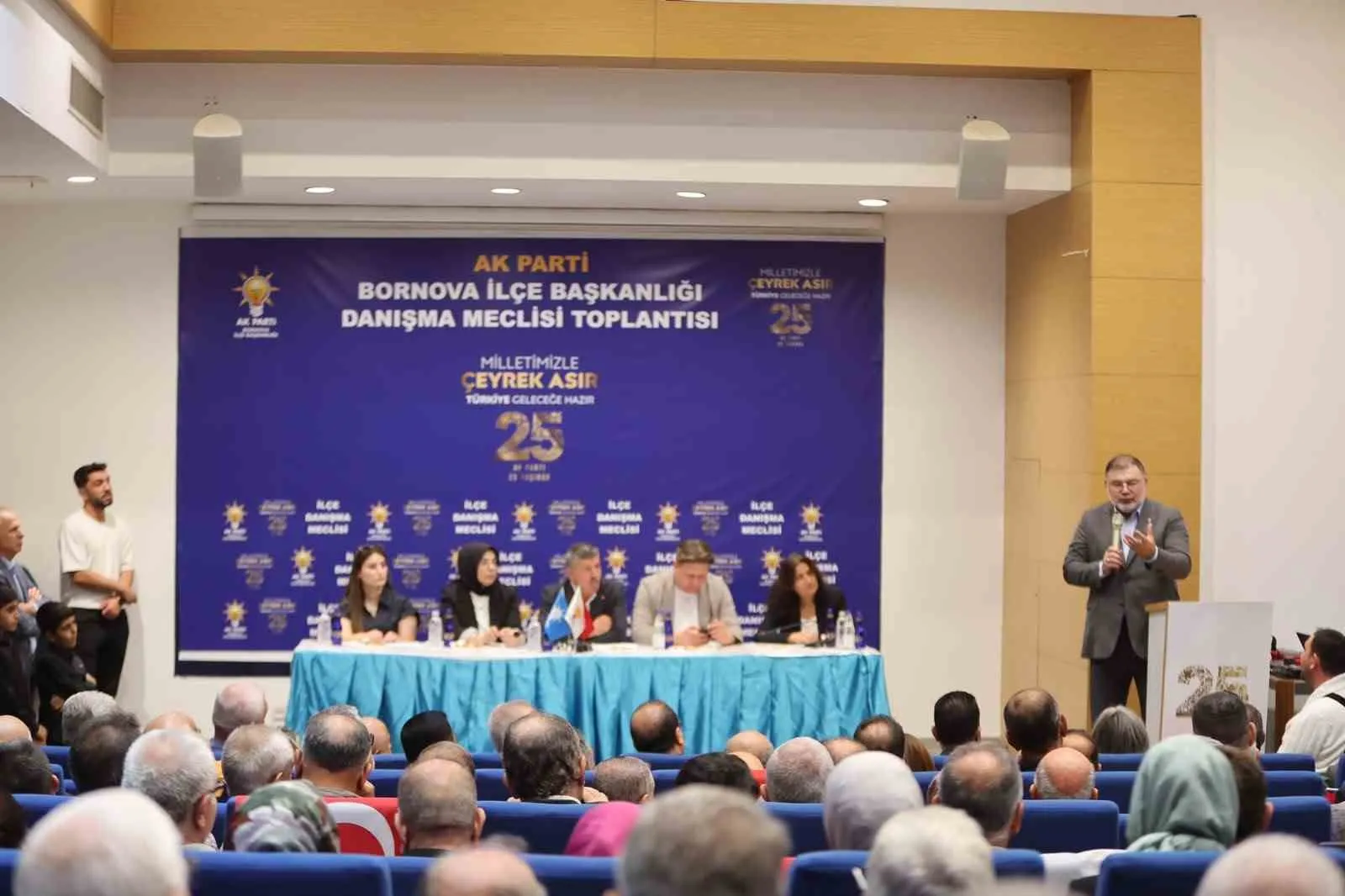Saygılı’dan teşkilata "gönül seferberliği" çağrısı: Siyasetimiz hizmet odaklı