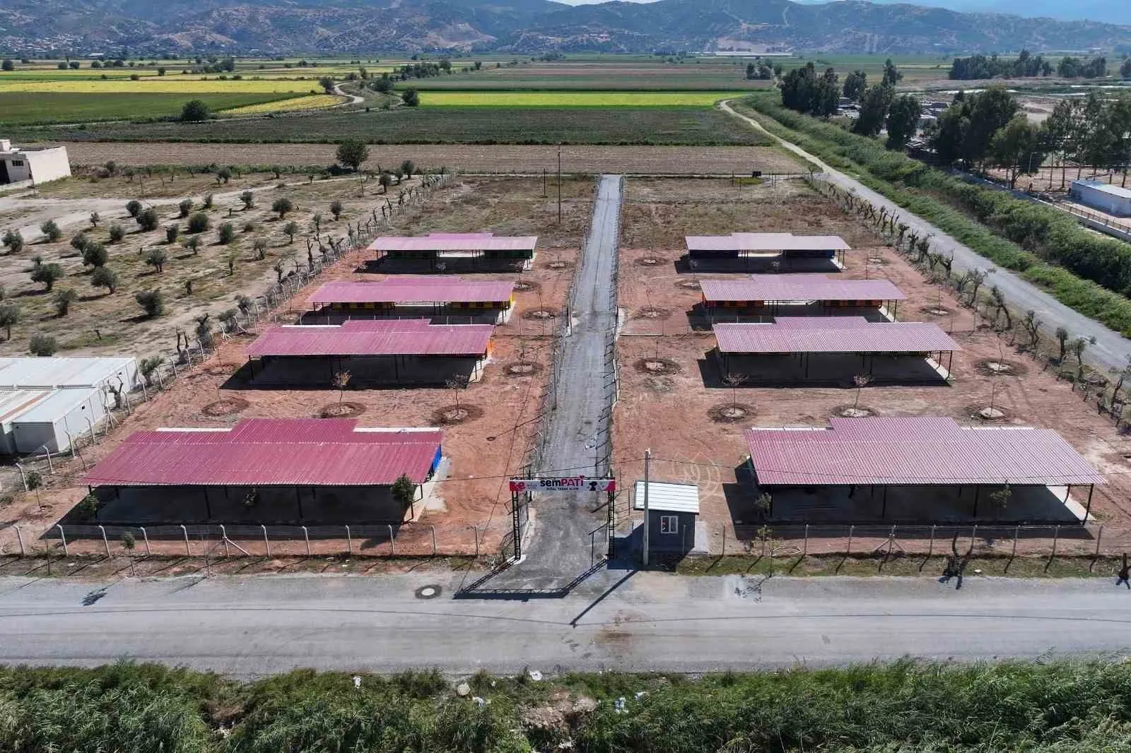 Efeler'in can dostlarına dev hediye: Modern yaşam merkezi hizmete giriyor