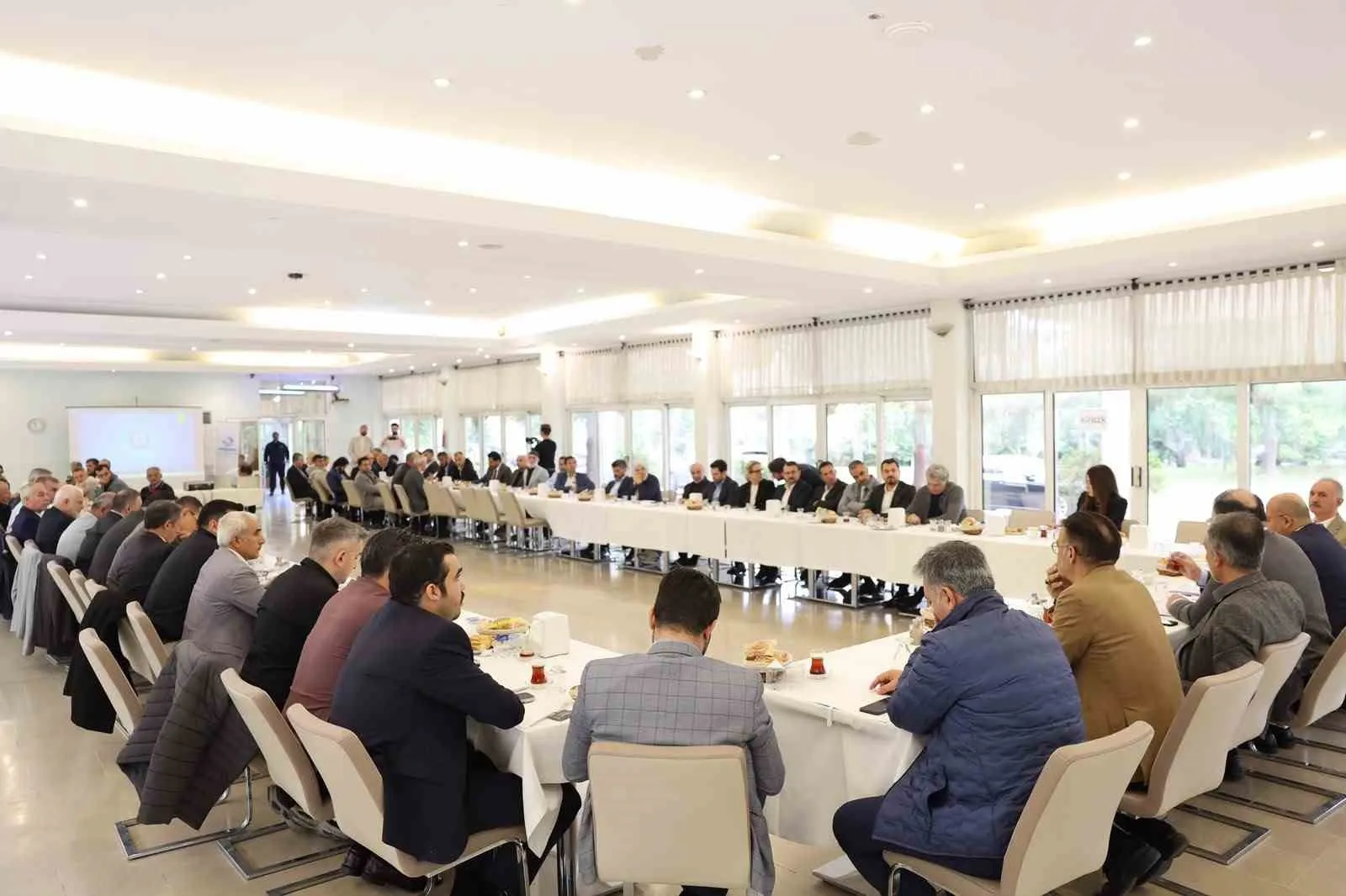 İzmir’in eğitim karnesinde büyük değişim: Saygılı’dan "daha ileriye" mesajı
