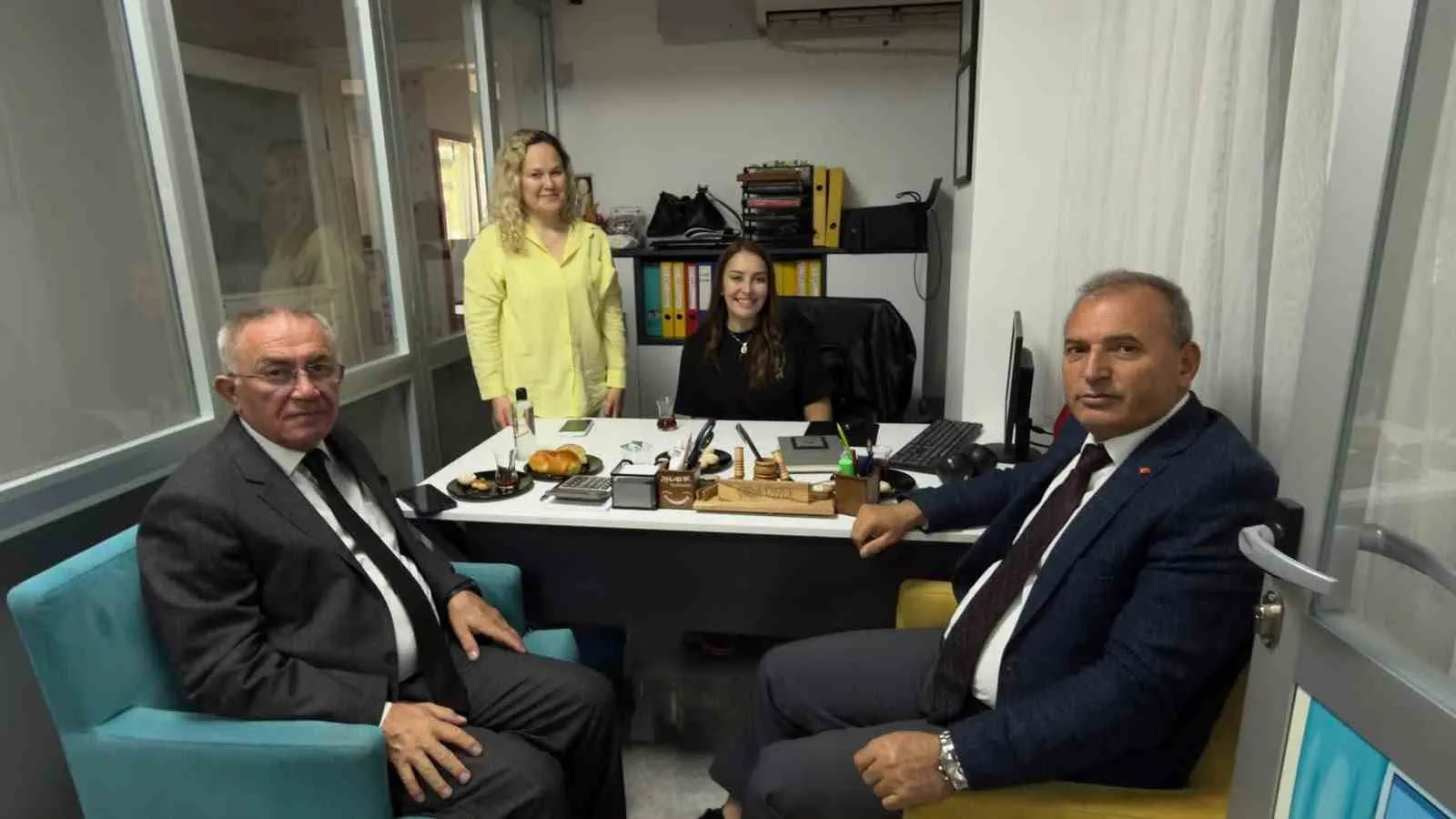 Sarıgöl’de eğitimde kalite mesaisi: Miniklerin okuluna özel ziyaret