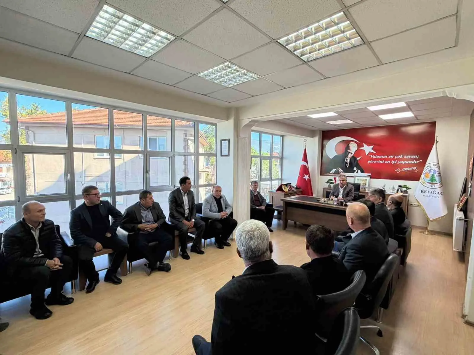 Beyağaç’ta muhtarlar günü buluşması: Başkan Pütün’den hizmet vurgusu