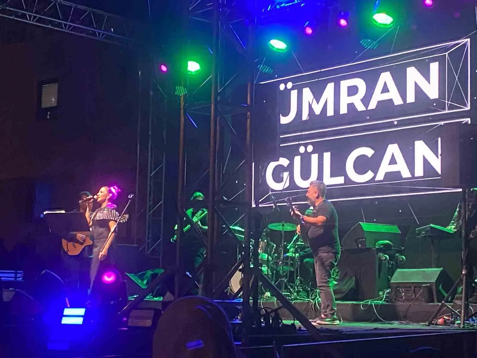 Güney’de müzik şöleni: Ali Kınık ile birlik mesajı verildi