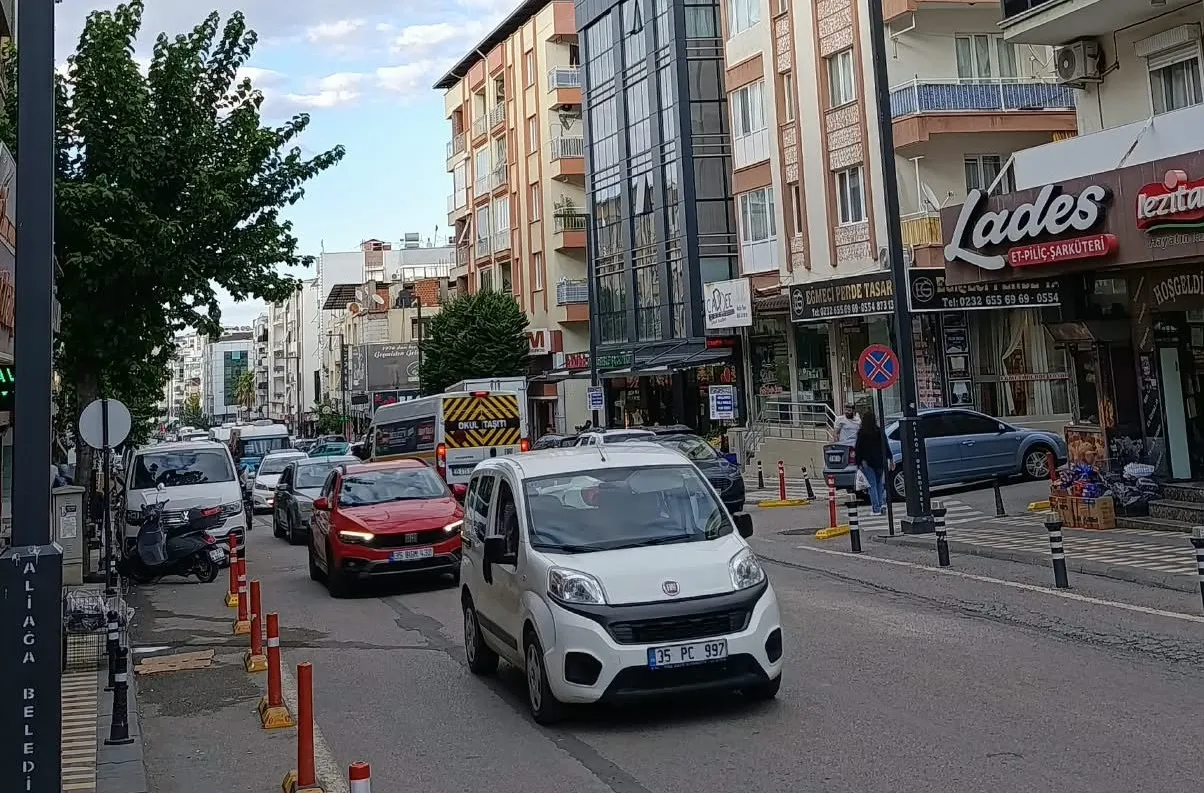 İzmir trafiğinde motosiklet rüzgarı: Araç sayısı 2,2 milyona dayandı