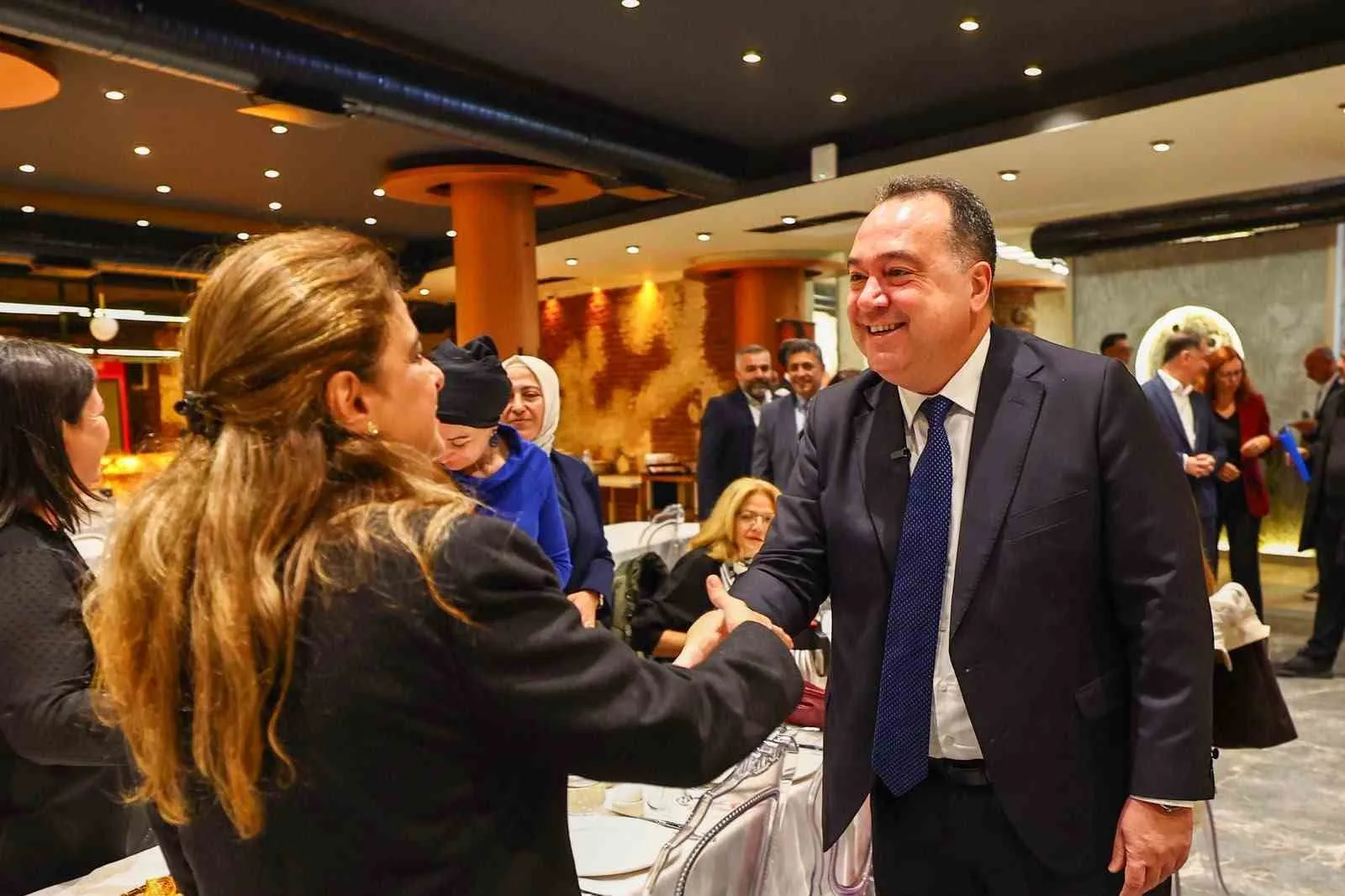 Manisa’da kadın muhtarların gündemi sosyal belediyecilik oldu