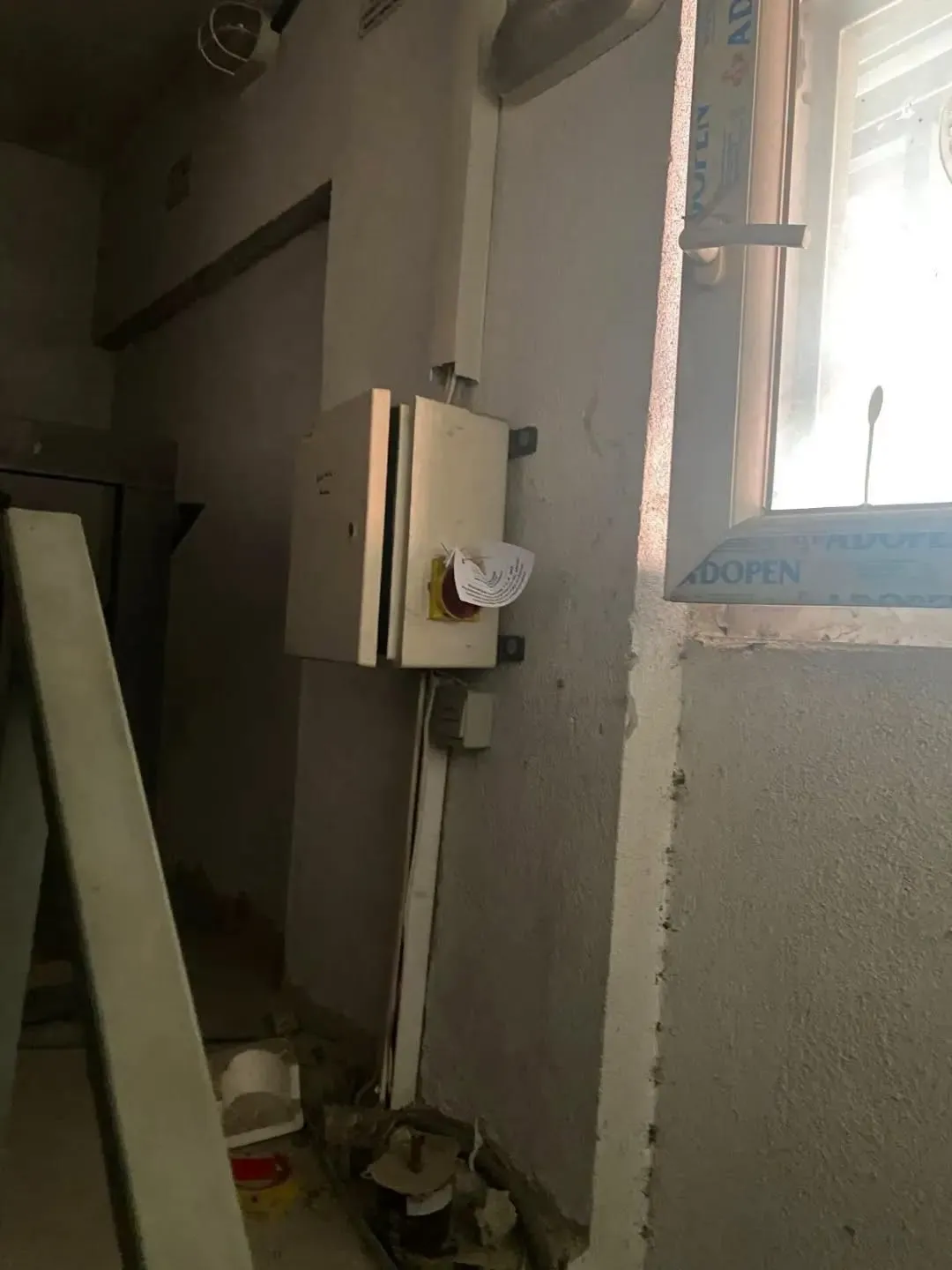 Germencik’te tehlikeye geçit yok: Standart dışı asansörler mühürlendi