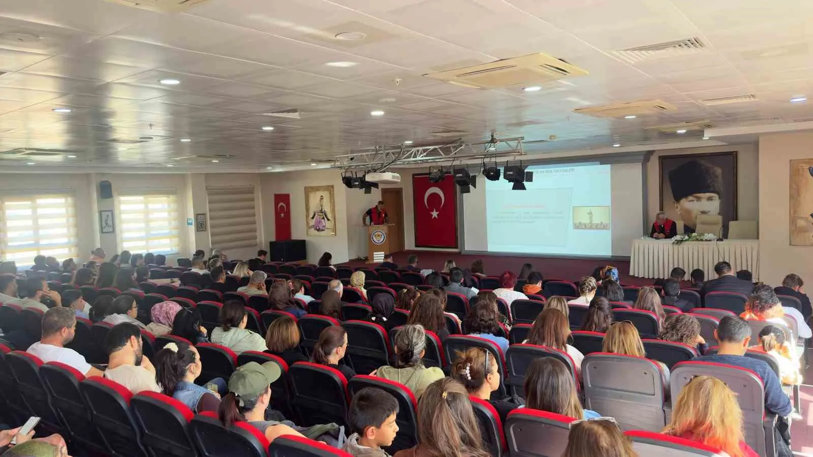 Muğla’da öğretmenlere terörle mücadelede önleyici rehberlik eğitimi