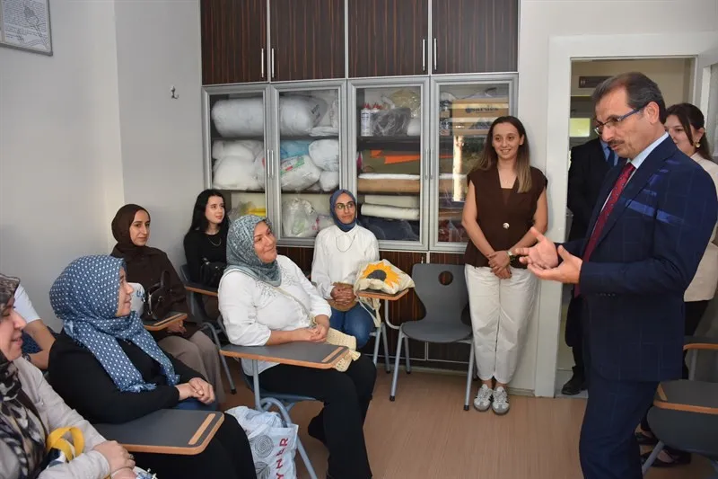 Salihli'de kadınların yeni adresi: Üreten eller ADEM ile değer kazanıyor