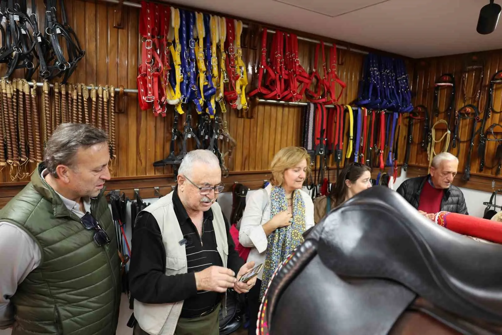 İzmir’in ruhunu yaşatanlara büyük onur: 22 yıllık vefa zinciri ödüllerle taçlandı