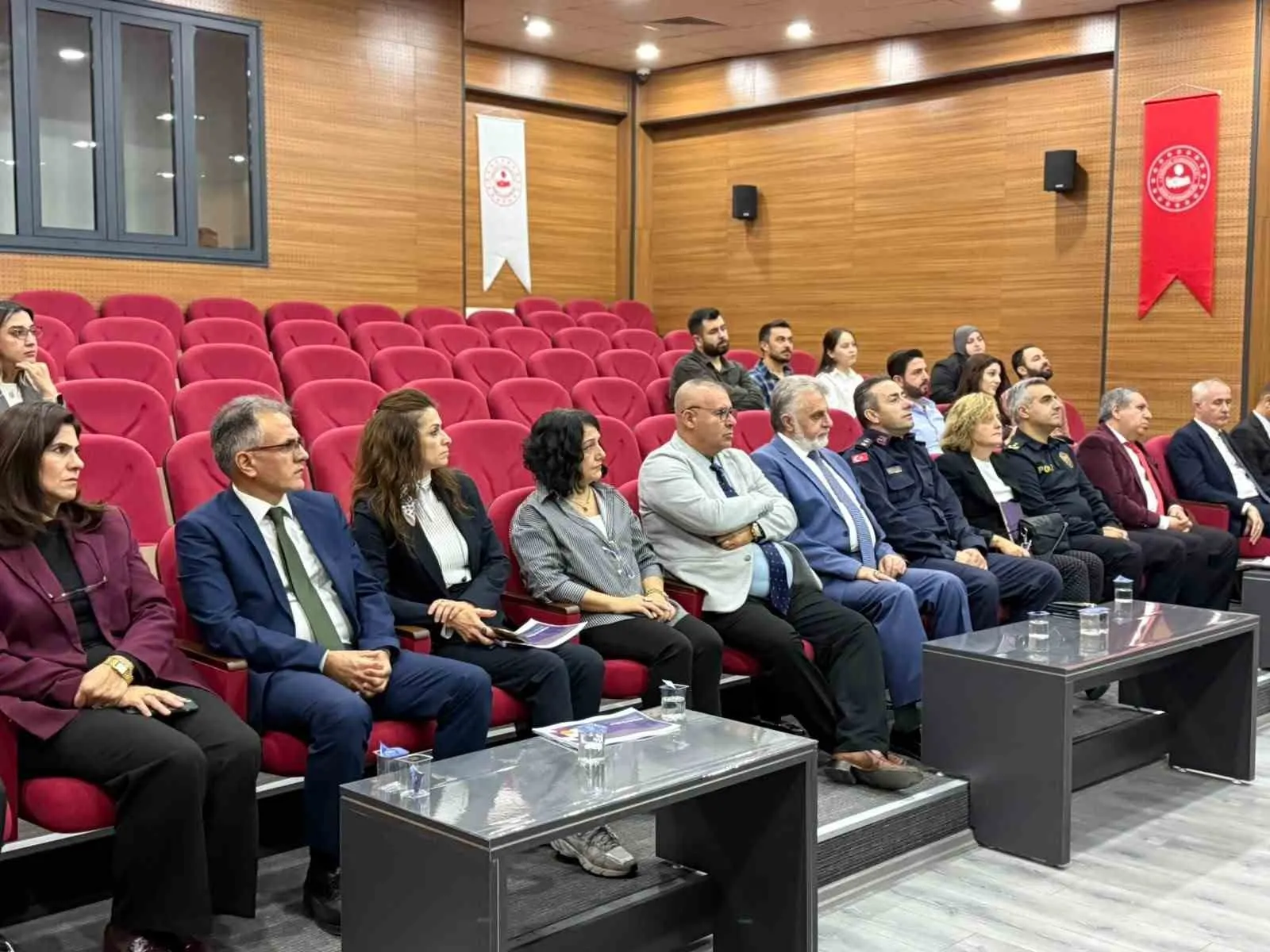 Soma'da zehir tacirlerine ve bağımlılığa karşı güç birliği masası kuruldu