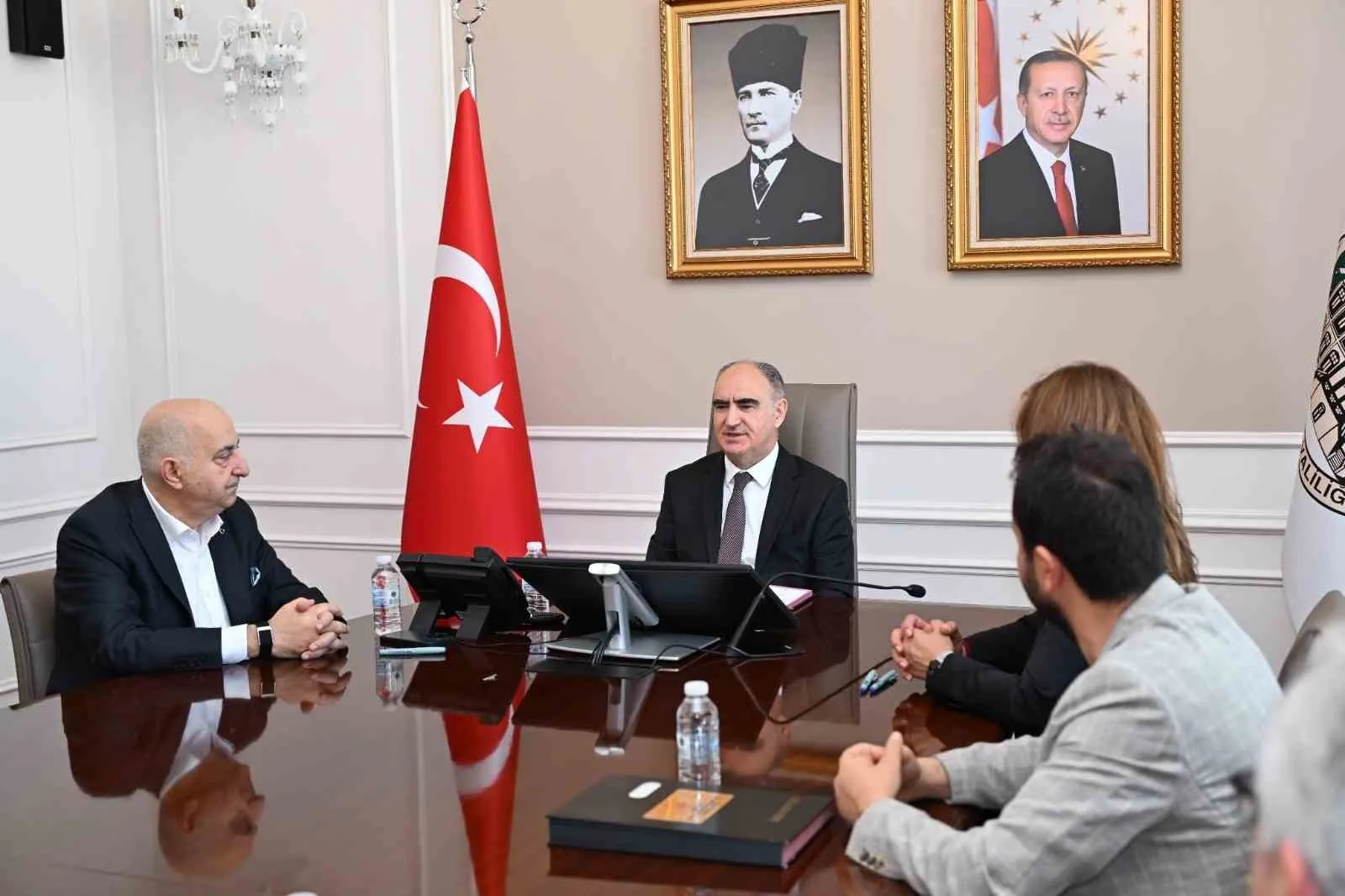 Manisa'da çocukların geleceği için el ele: İki yeni yuva kapılarını açıyor