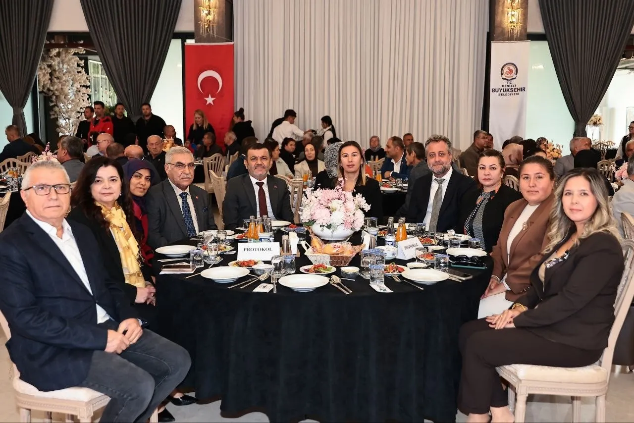 Denizli’de demokrasi buluşması: Başkan Çavuşoğlu’ndan yerel yönetim vurgusu