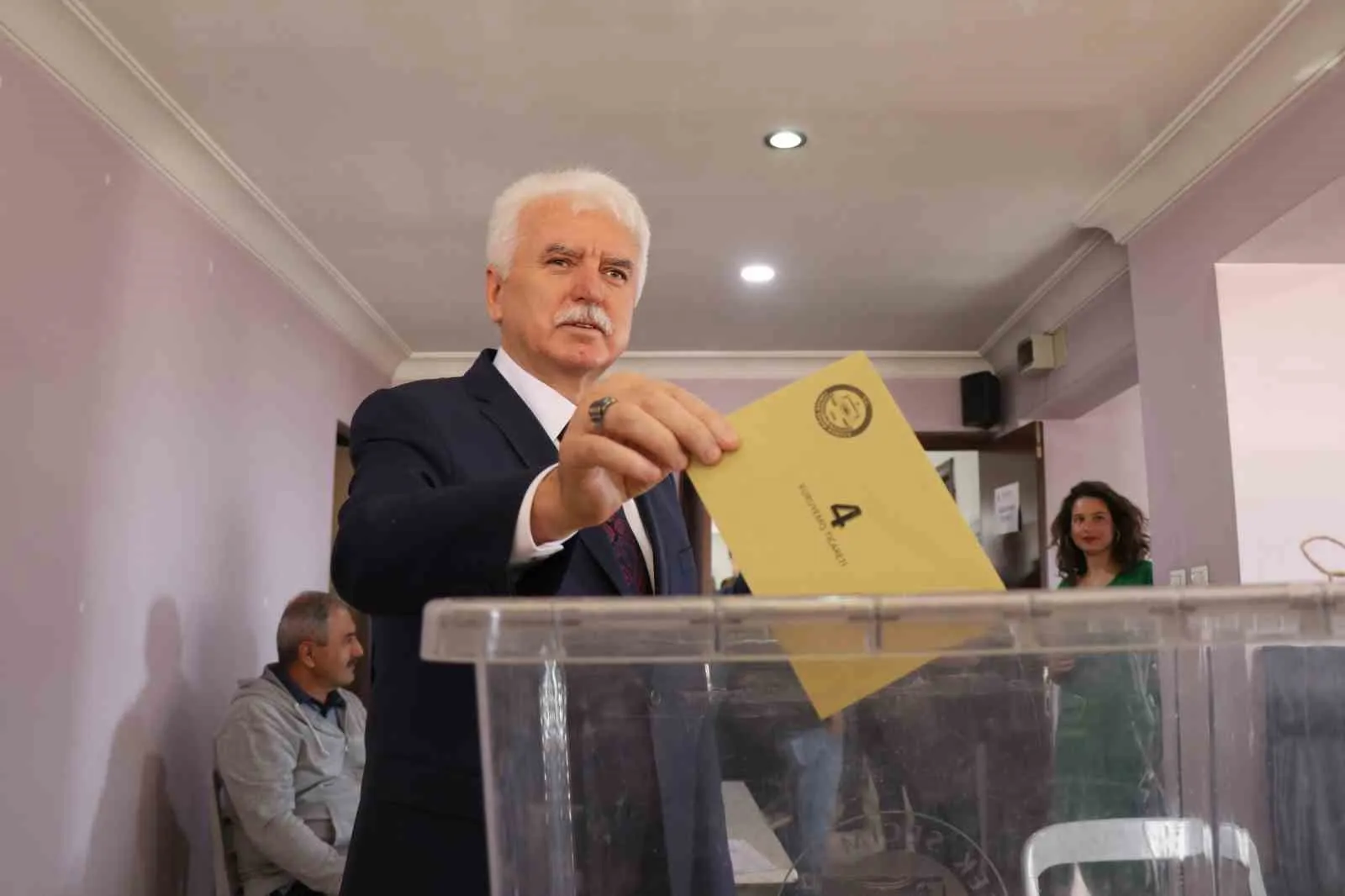 Denizli Ticaret Borsasında tarihi seçim: 21 yıllık başkan meclis dışında kaldı