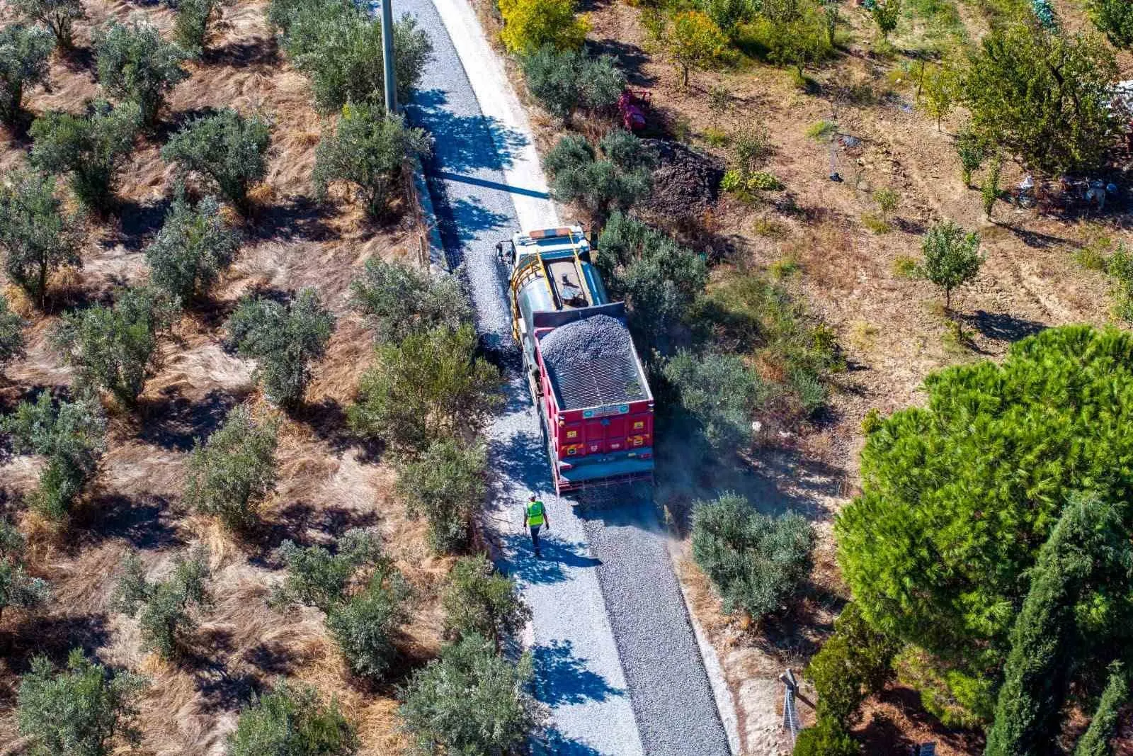 Köprübaşı’nda ulaşım atağı: 2,5 kilometrelik güzergah yenilendi