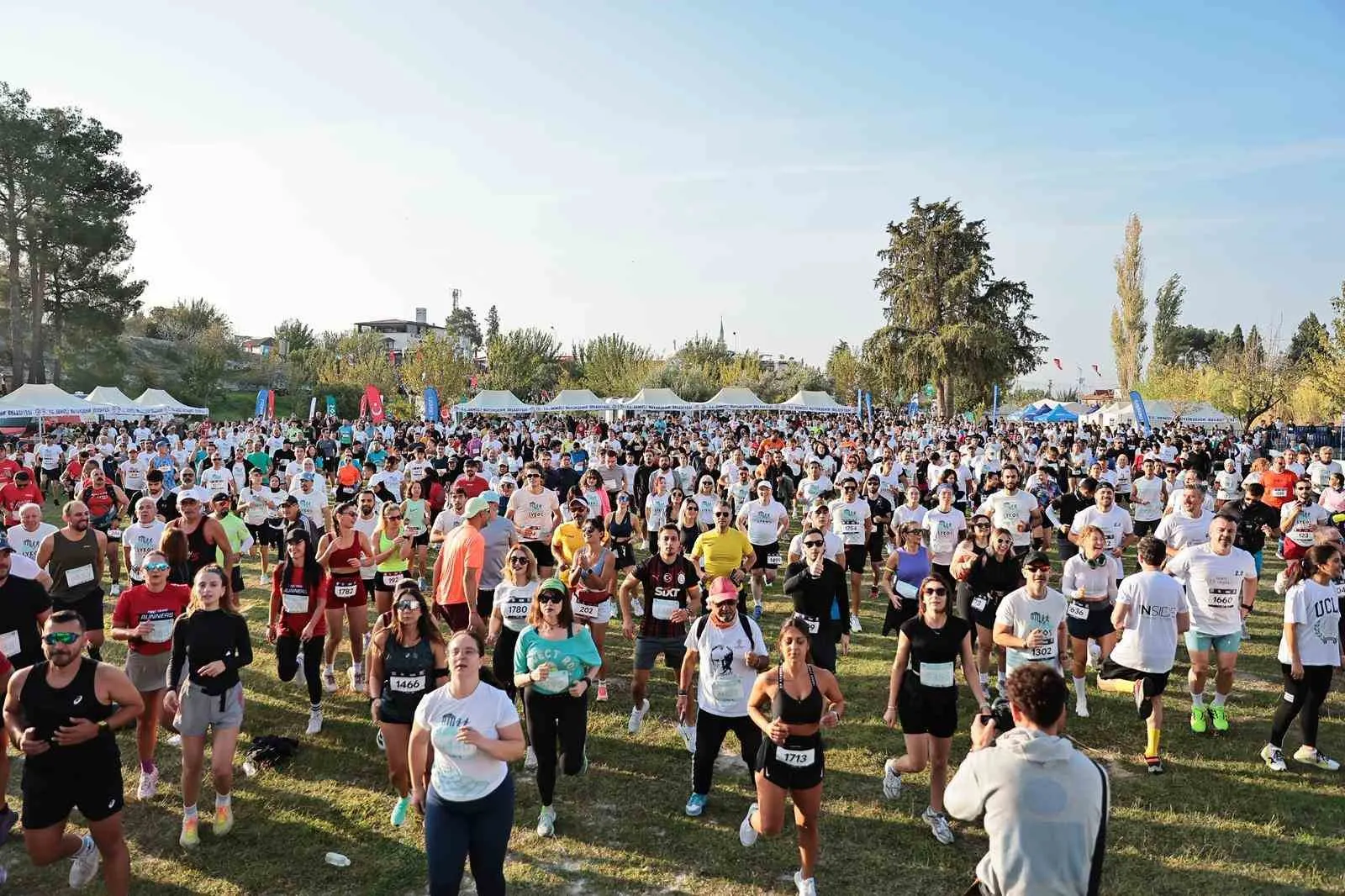 Pamukkale’de Adımlar Cumhuriyet İçin Atılacak: Lykos Maratonu’nda Büyük Buluşma