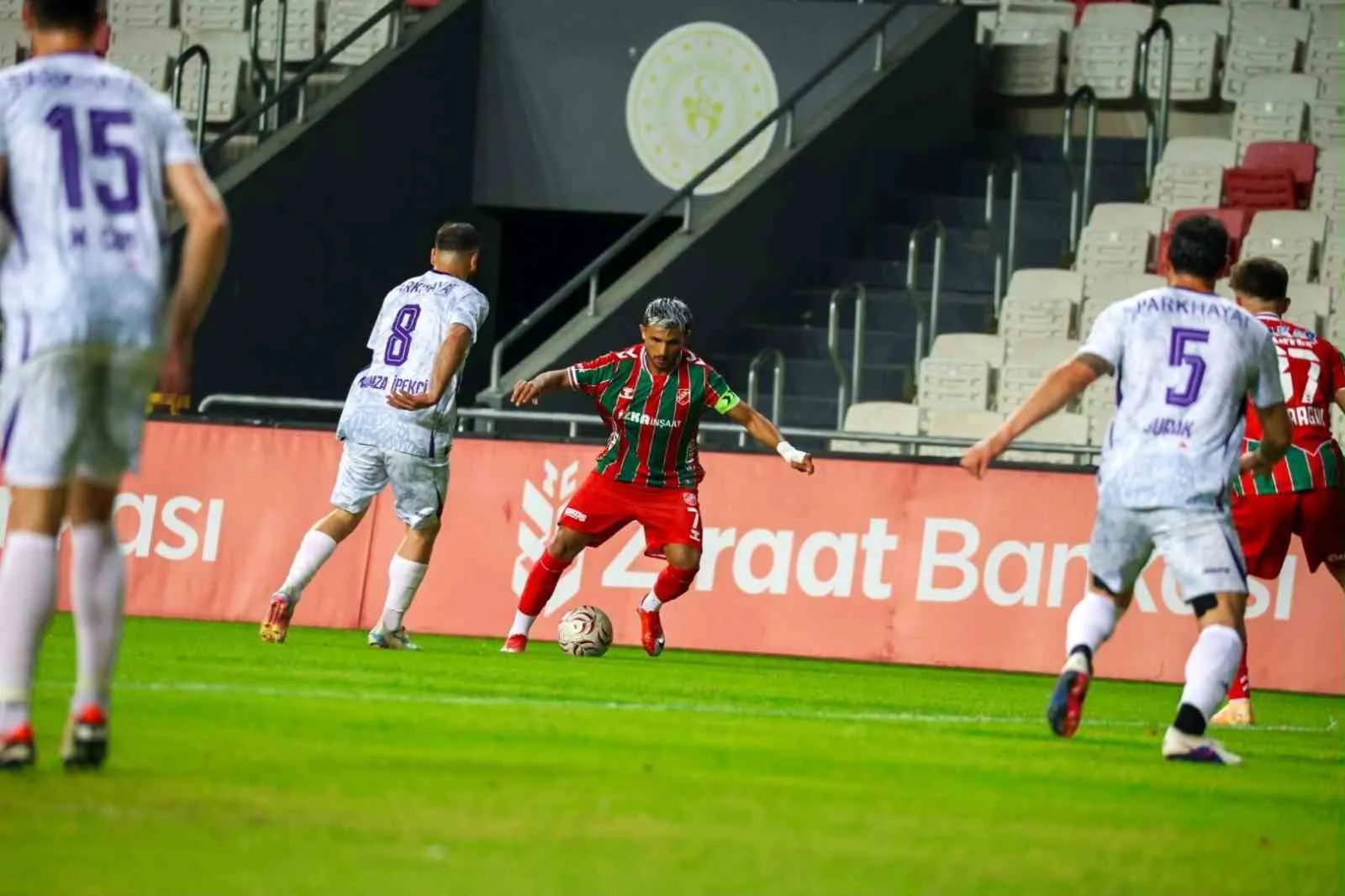 Karşıyaka’da kupa sevinci: İzmir ekibi geri dönüşle turladı