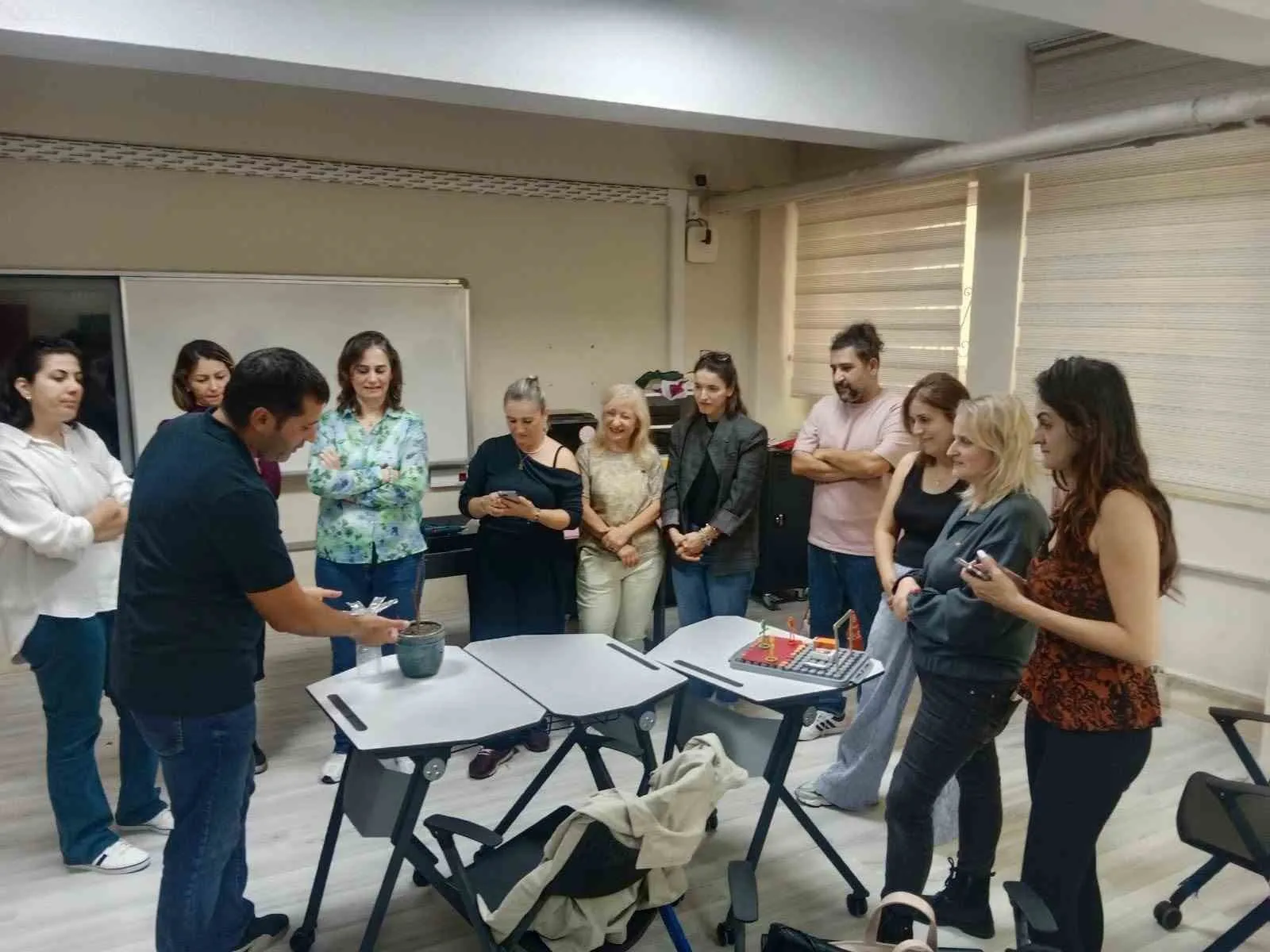 Aydınlı eğitimciler geleceğin sınıflarını tasarlıyor: STEM ile dönüşüm başladı