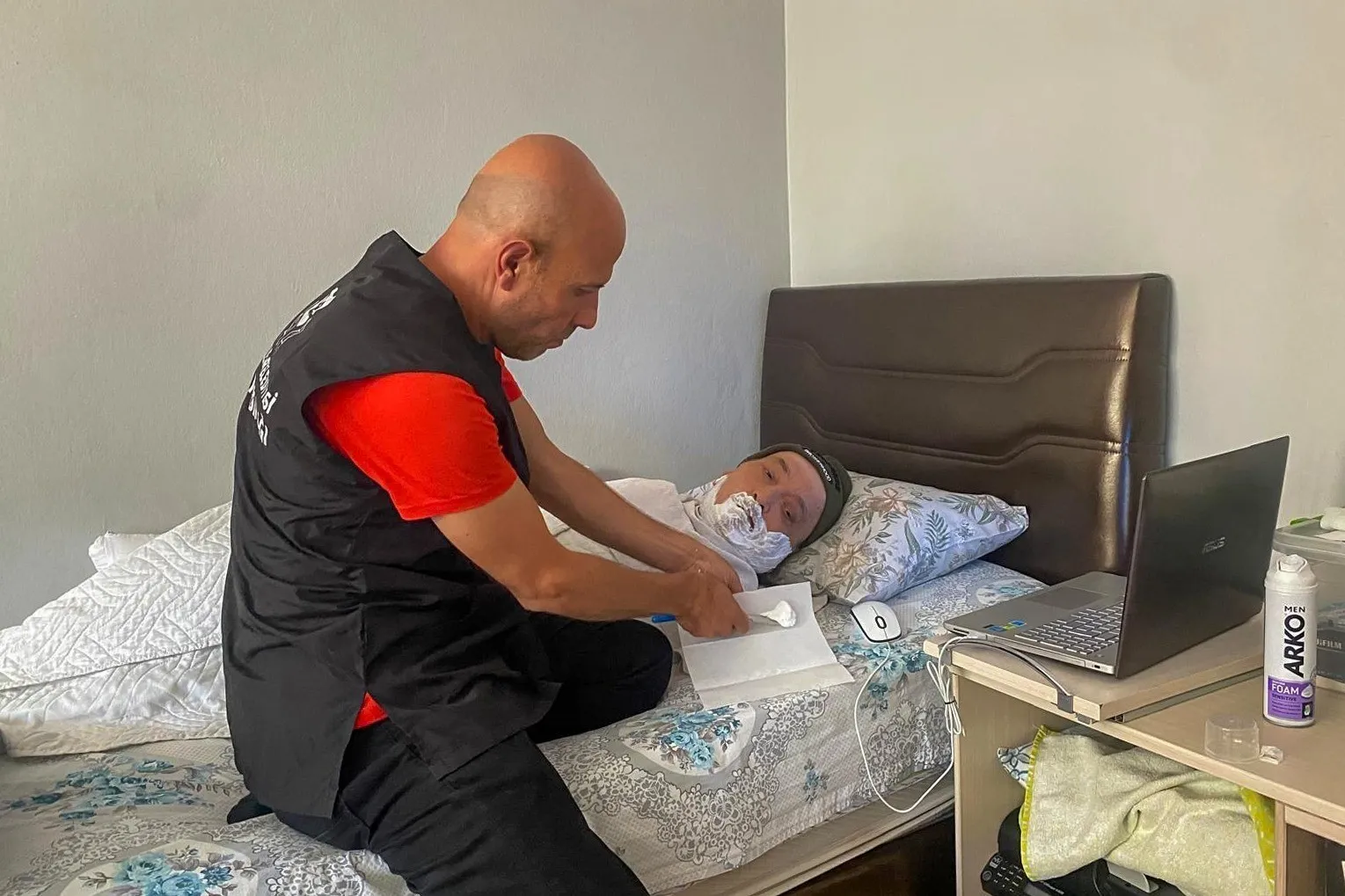 Efeler'de dayanışma rüzgarı: Belediye eliyle hayatlar kolaylaşıyor