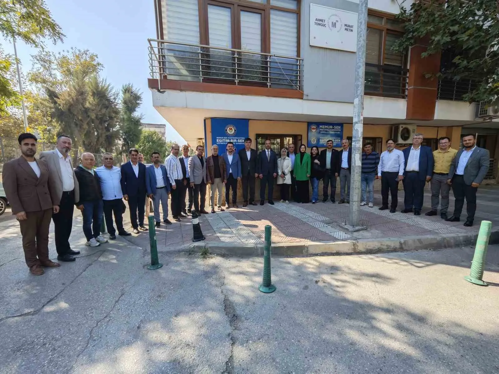 Manisa’da sendikal temas: Kamu çalışanlarının talepleri masaya yatırıldı