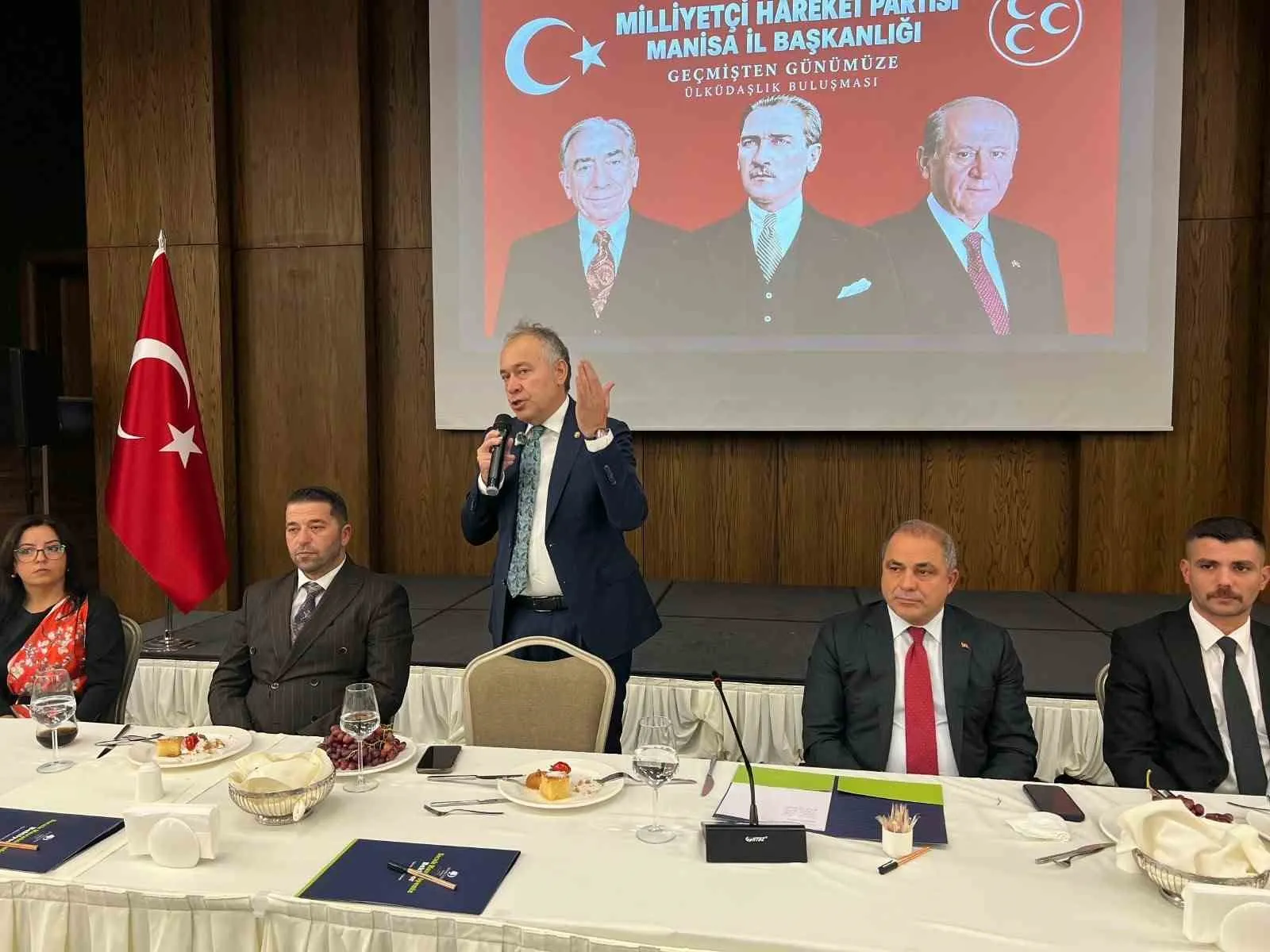Manisa MHP’de ahde vefa gecesi: Geçmişin izleri bugünün gücüyle buluştu