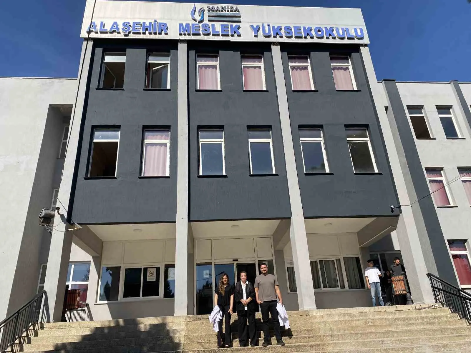 Manisa'nın bereketli bağlarında bilimsel zafer: Üzümün DNA haritası dijital dünyaya taşındı