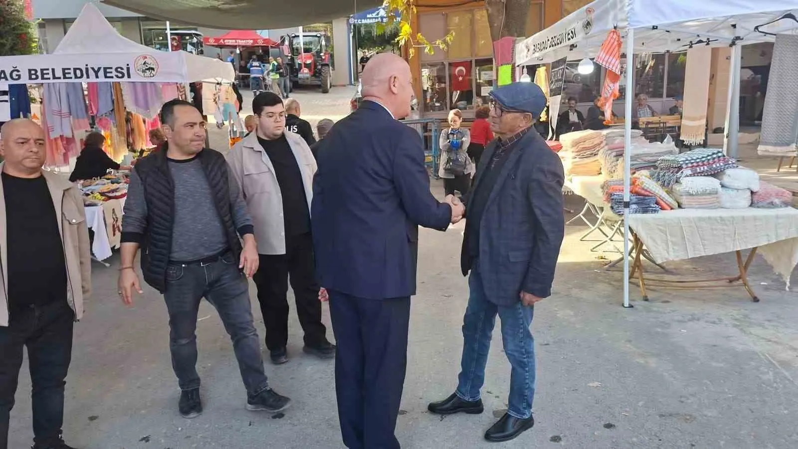 Dokuma tezgahlarından yükselen sanat: Babadağ’da festival coşkusu başladı