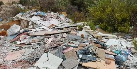 Kuşadası’nın saklı cennetinde temizlik operasyonu: Doğal alan eski günlerine döndü