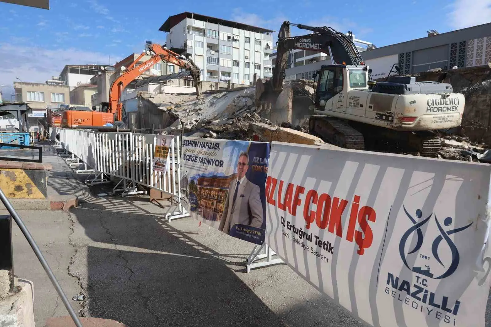 Nazilli’de dönüşüm başladı: Kültür merkezinde ilk kepçe vuruldu
