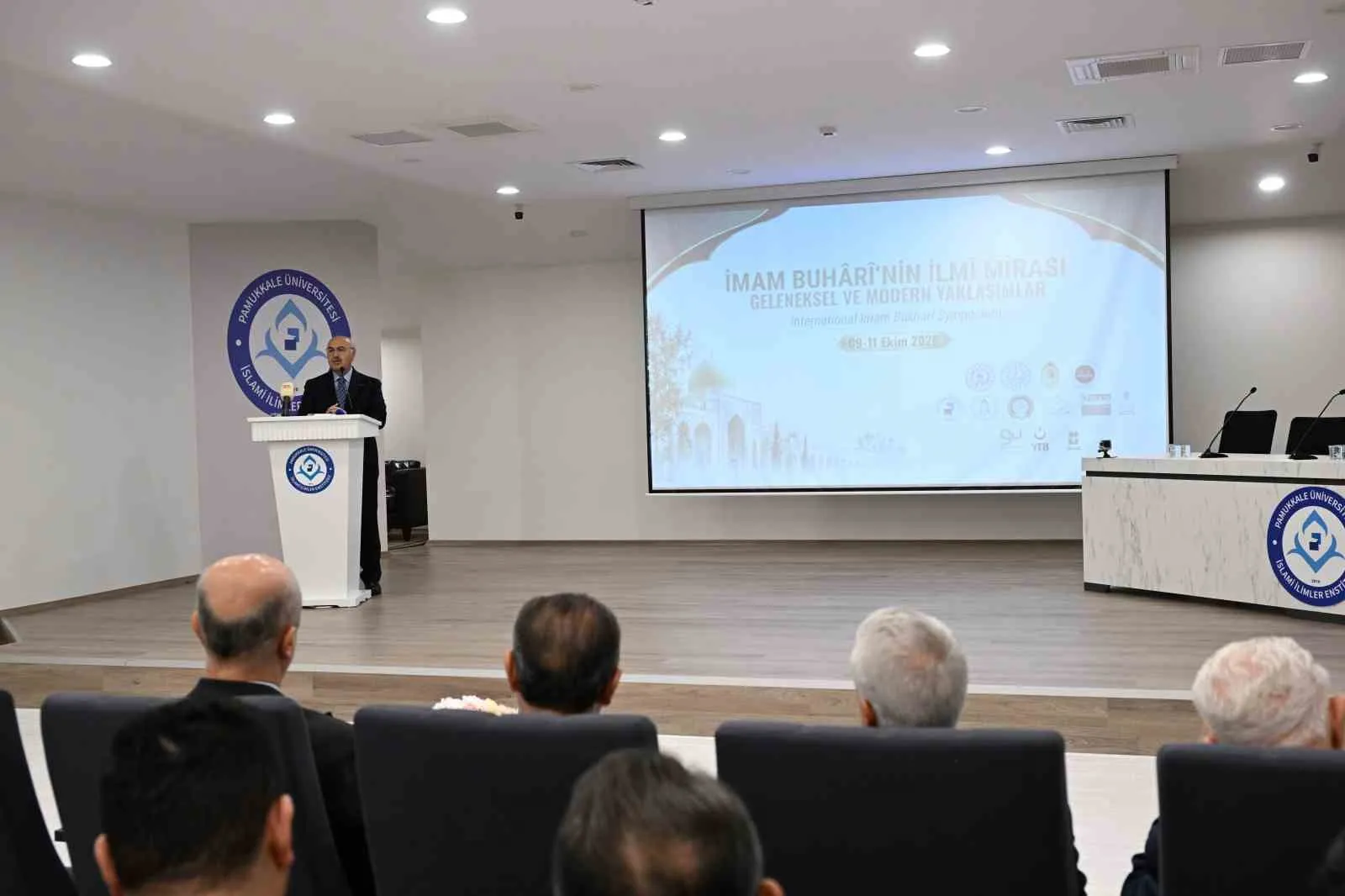 Vali Köşger'den ilmi miras mesajı: İslam'ın enginliğini akademik ışıkla keşfedeceğiz