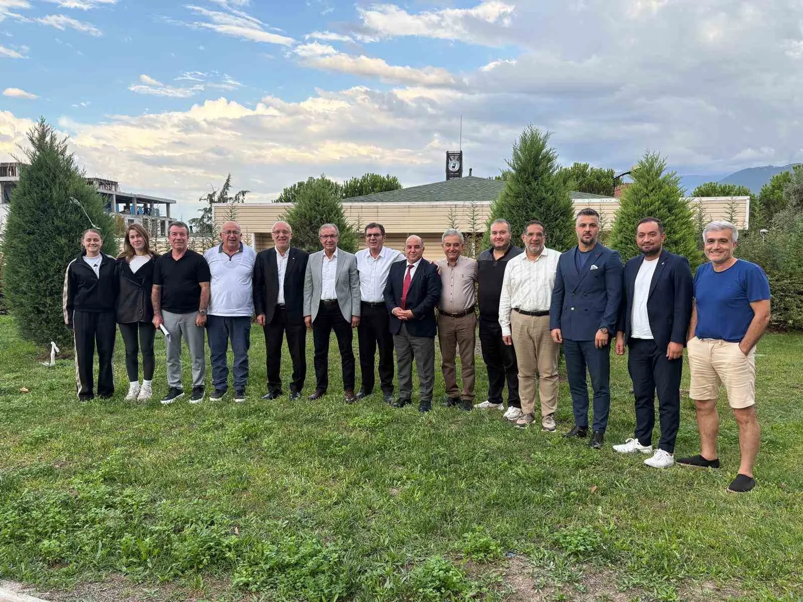 Denizli futbolunda yeni dönem: Sorunlar masaya yatırıldı, yol haritası belirleniyor